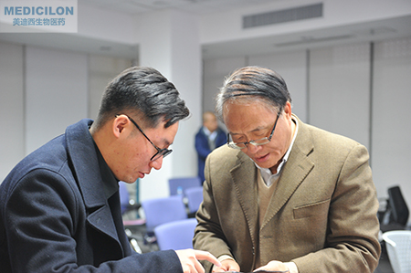 EBET易博临床前副总裁顾性初博士为与会者答疑解惑