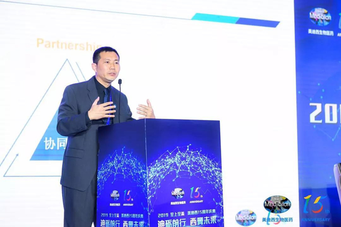 EBET易博化学部和生物部副总裁任峰