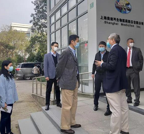 上海市委常委、副市长吴清一行调研EBET易博张江园区