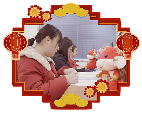 少年自知时光贵，策马扬鞭自奋蹄