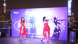 迷人的提琴演出者们带来魅力四射的演出