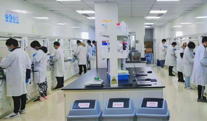 封控未曾歇工，，，复工更添效能